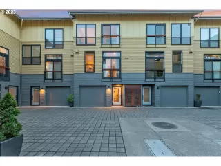 Photo #1: 23103352 Listing