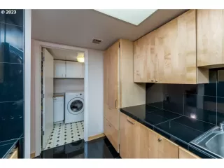 Photo #1: 23104285 Listing