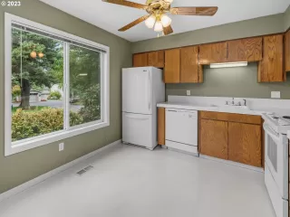 Photo #2: 23107240 Listing 