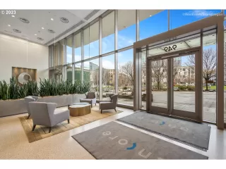 Photo #2: 23107296 Listing