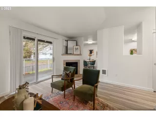 Photo #2: 23108067 Listing 