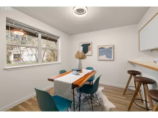 Photo #5: 23108067 Listing 