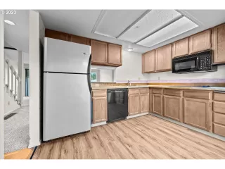 Photo #2: 23109945 Listing 