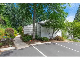 Photo #3: 23109946 Listing 