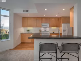 Photo #1: 23110678 Listing