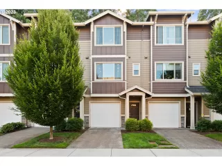 Photo #2: 23111697 Listing