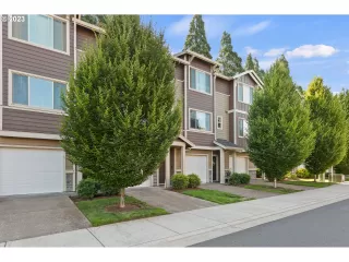 Photo #3: 23111697 Listing