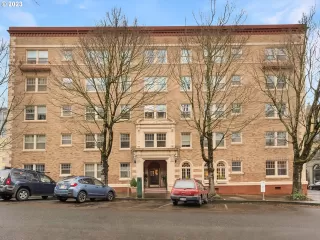 Photo #1: 23111752 Listing