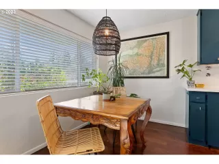 Photo #2: 23112526 Listing