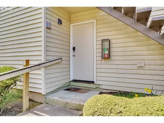 Photo #2: 23112790 Listing