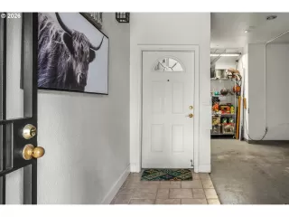 Photo #3: 231132658 Listing 