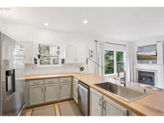 Photo #4: 231158707 Listing 