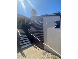 Photo #3: 23116696 Listing