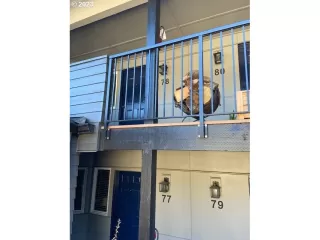 Photo #4: 23116696 Listing