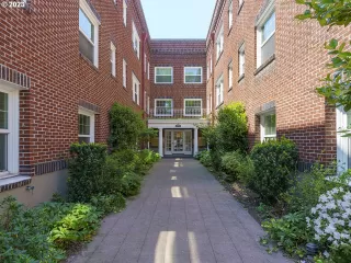 Photo #2: 23117025 Listing