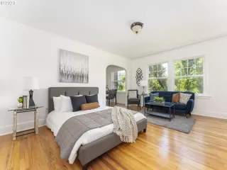 Photo #3: 23117025 Listing