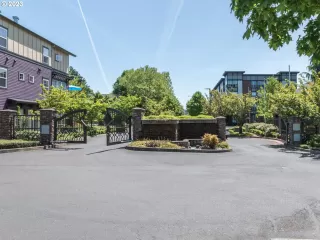 Photo #6: 23117783 Listing 