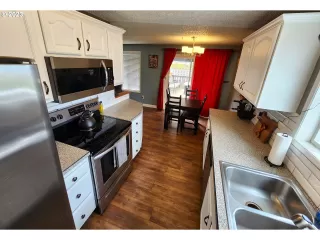 Photo #1: 23118096 Listing 