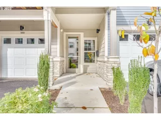 Photo #3: 23118493 Listing