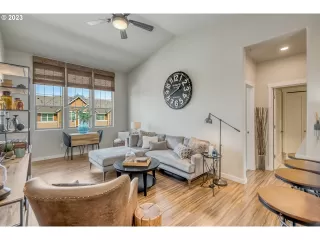 Photo #1: 23119419 Listing 