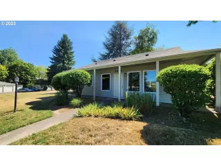 Photo #2: 23121255 Listing 