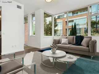 Photo #6: 23121318 Listing