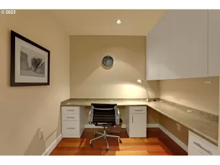 Photo #1: 23121754 Listing