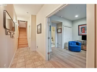 Photo #2: 23122571 Listing 