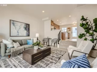 Photo #5: 23123805 Listing 