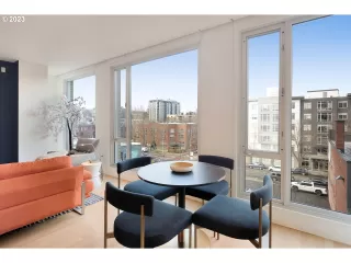 Photo #2: 23123944 Listing