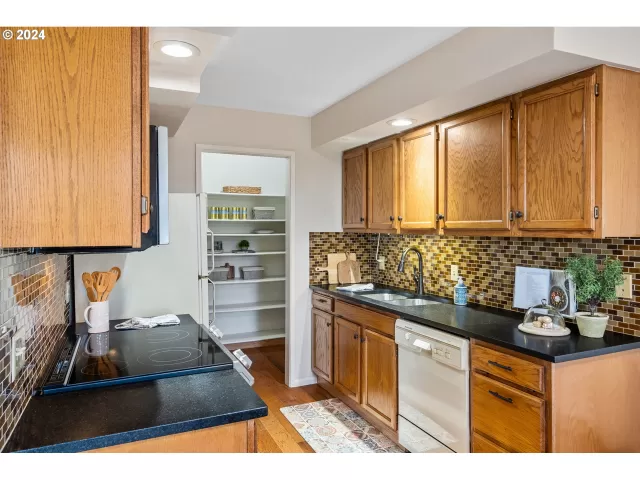 MLS: 23125212 Condo For Sale