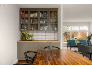 Photo #1: 23125469 Listing 