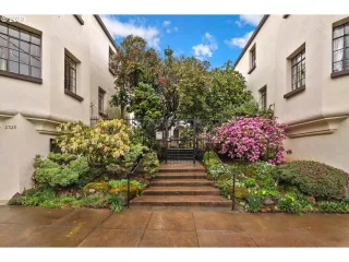 Photo #2: 23126849 Listing