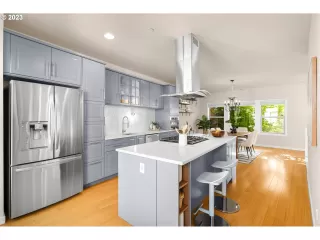 Photo #1: 23126914 Listing