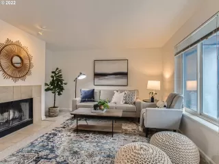 Photo #2: 23127797 Listing 