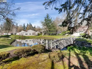 Photo #2: 23128582 Listing