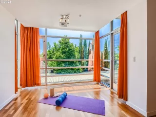 Photo #4: 23128981 Listing 