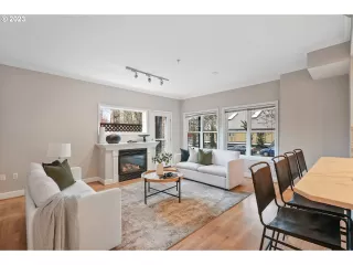 More Details about MLS # 23129762 : 2241 NW PETTYGROVE ST 1