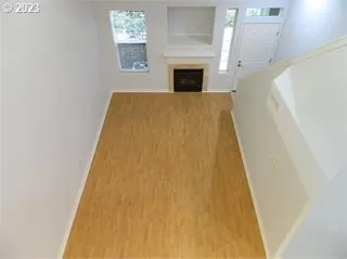 Photo #4: 23130361 Listing