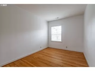 Photo #2: 23130645 Listing