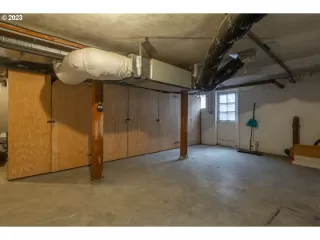 Photo #4: 23130645 Listing