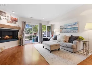 Photo #3: 23130653 Listing 