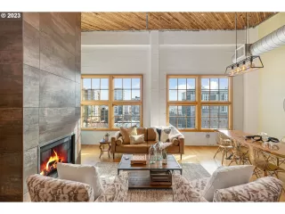 Photo #4: 23131974 Listing