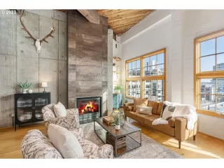 Photo #5: 23131974 Listing