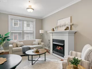 Photo #3: 23132147 Listing