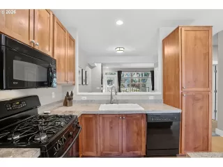 Photo #5: 231321839 Listing 