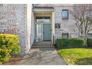 Photo #2: 23132234 Listing