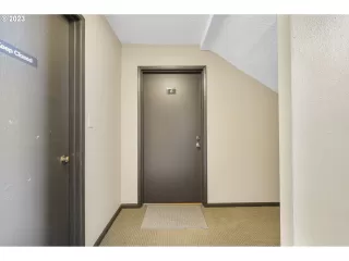 Photo #4: 23132263 Listing 