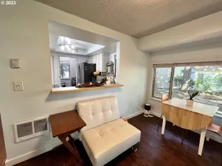 Photo #6: 23132961 Listing 