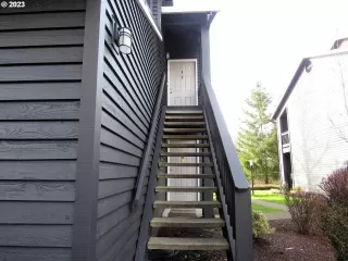 Photo #2: 23133234 Listing